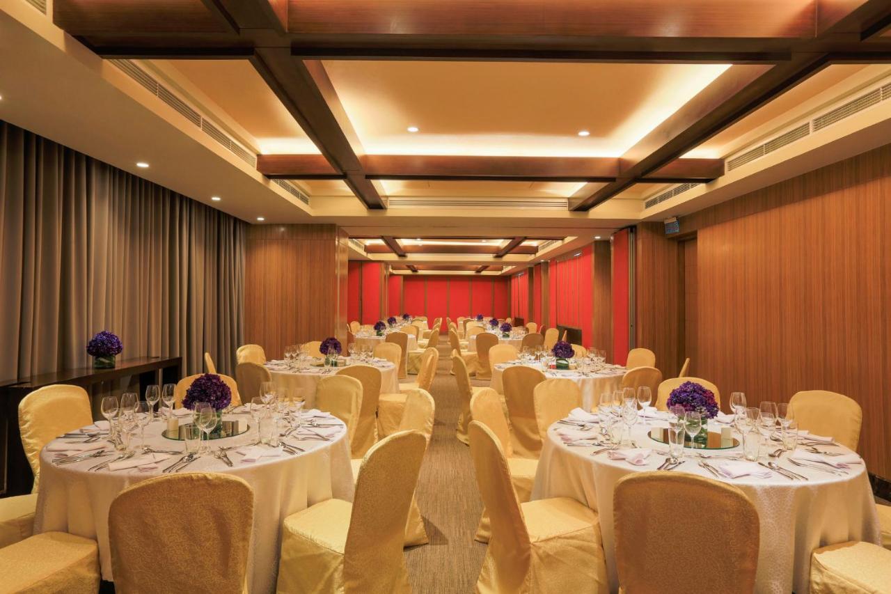 & Makati By Ihg Hotel