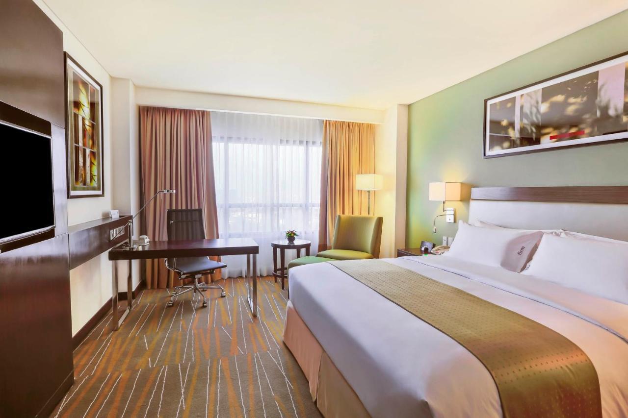 & Makati By Ihg