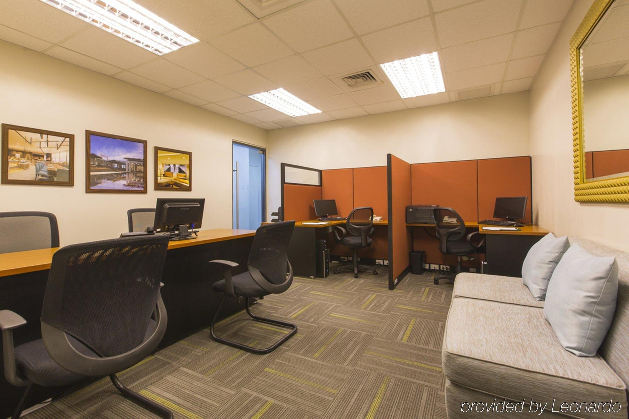 Hotel & Makati By Ihg