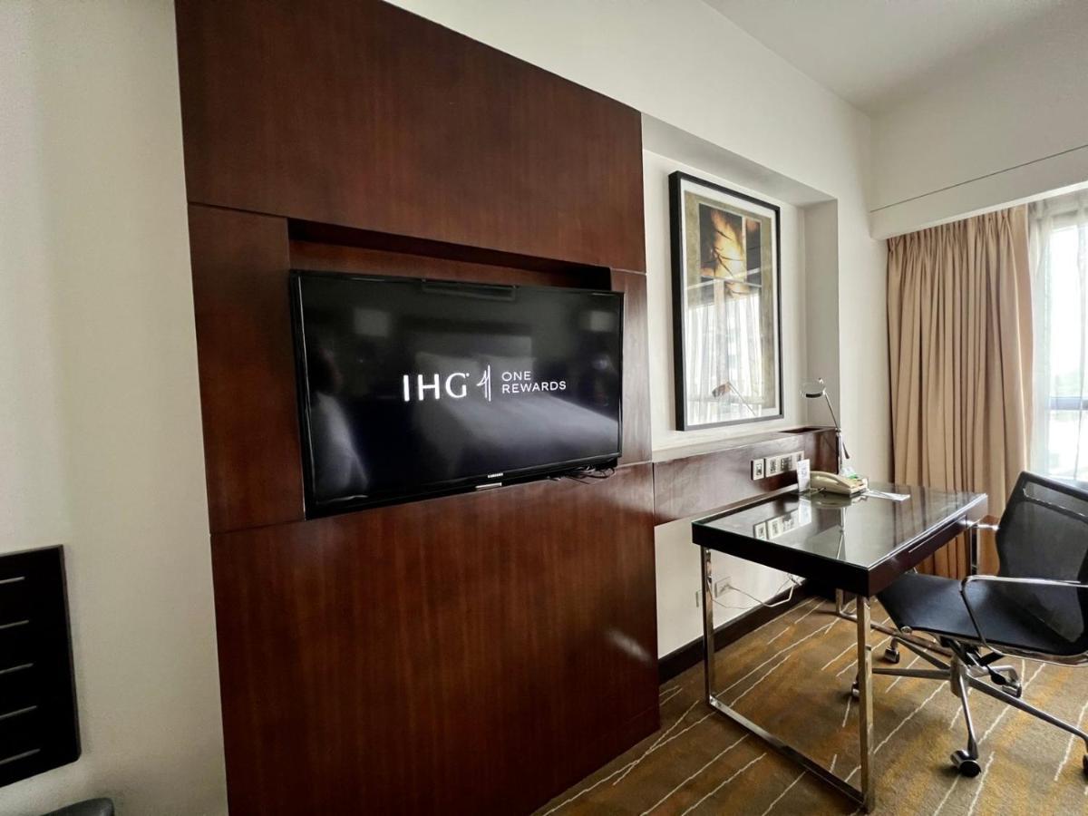 & Makati By Ihg 5*